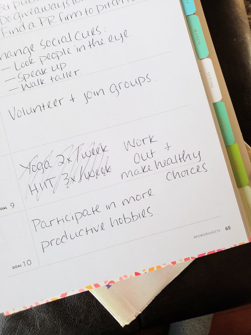 re-evaluating goals - lasting new years resolutions - goal setting - make it happen - motivation for goals - mom blog - 2019 new years resolutions - reevaluate - What You Make It blog - productivity